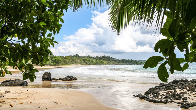 Read more about the article Slow Island Life in Bocas del Toro and How to Get There